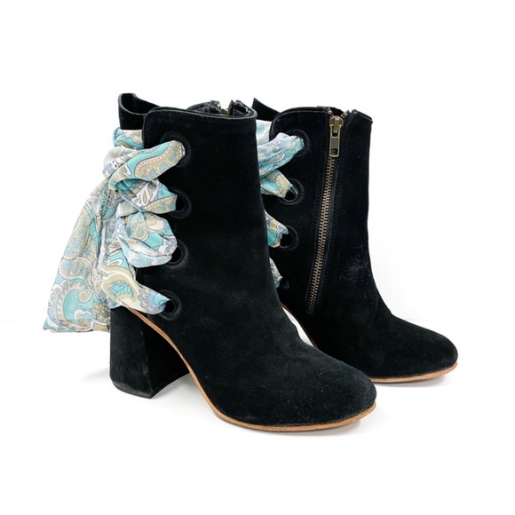 RARE Freebird Tempo Black Suede Blue Scarf Ankle Boots - Picture 2 of 8